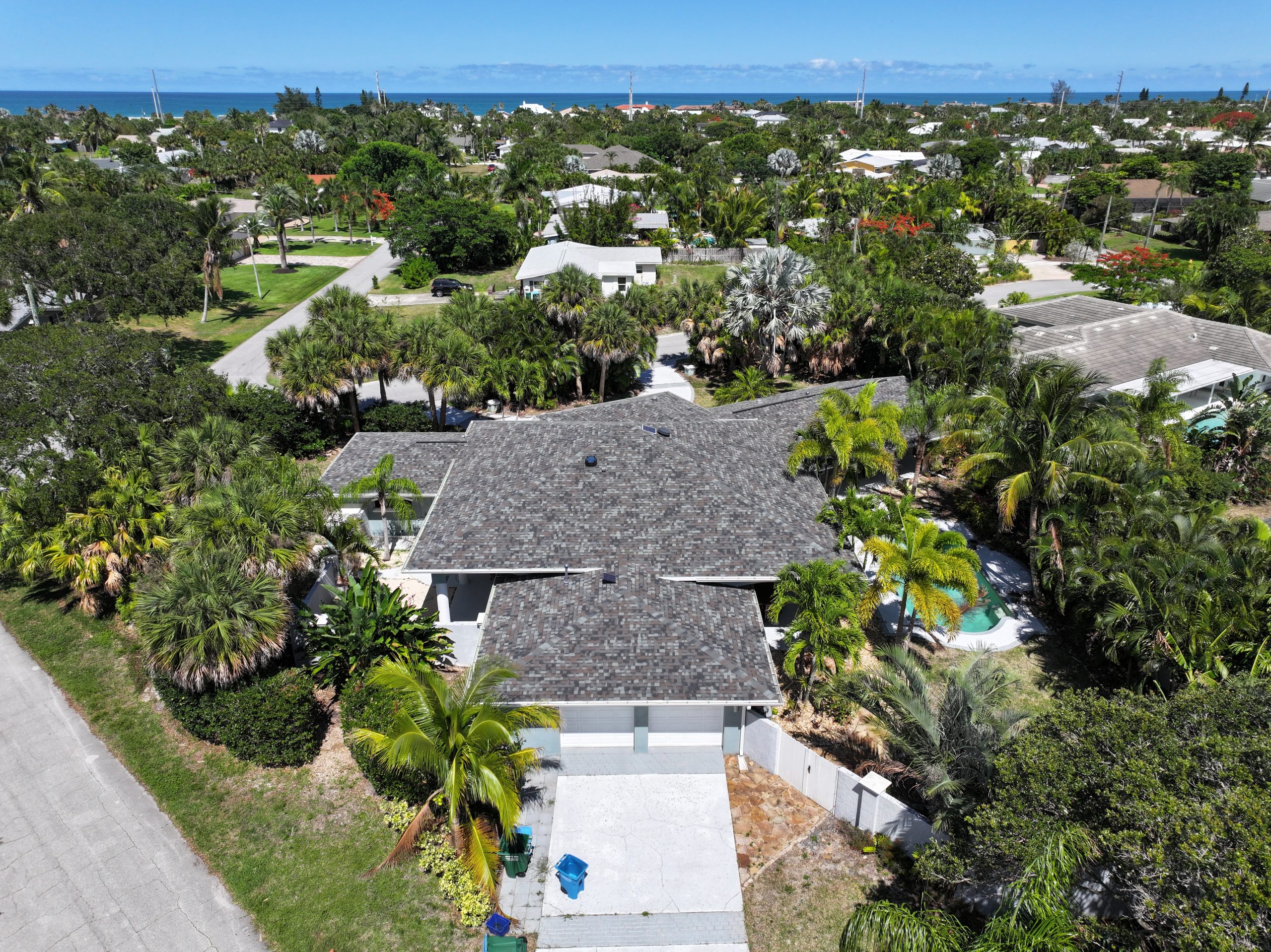 Roof Colors project photo 3 by Ralph Carpenter Roofing